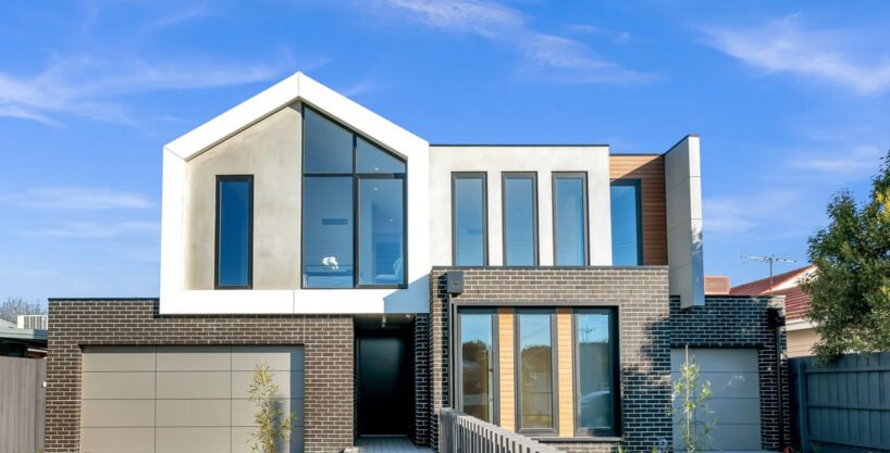 Villa on Grand Avenue